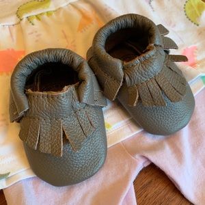 Bird rock leather baby moccasins - Size 2